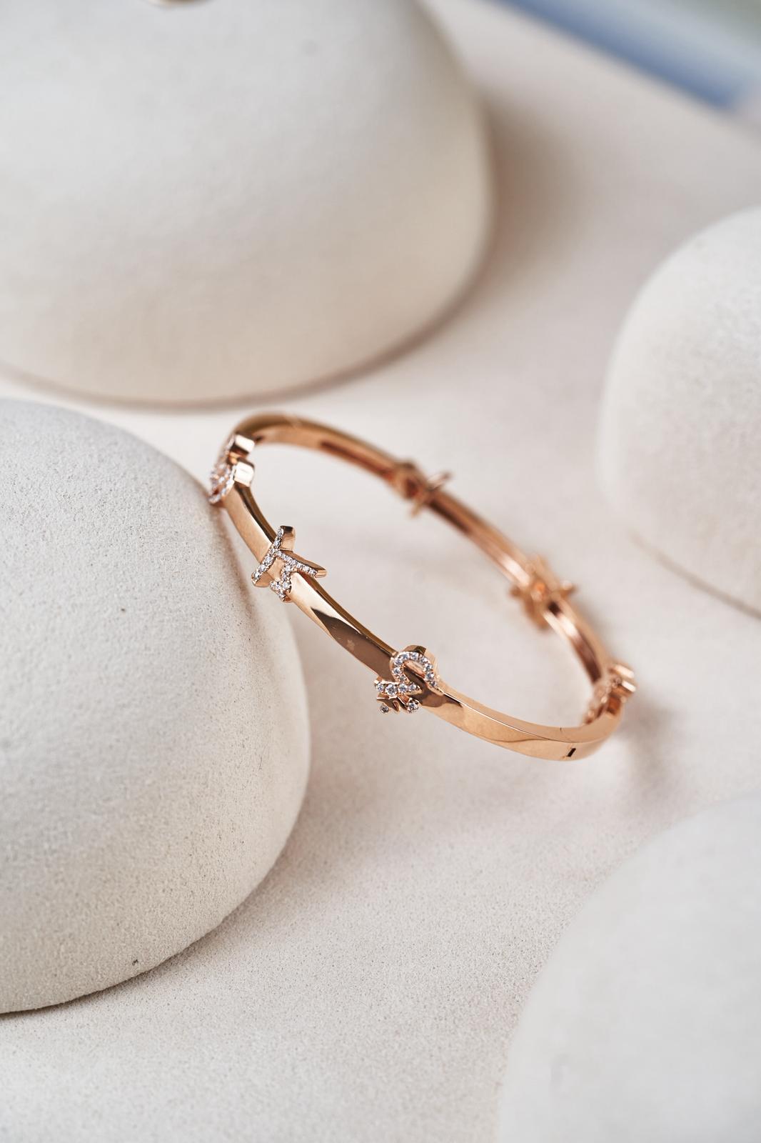 The six -Character Great Bright  Mantra" (Om Mani Padme Hum) bracelet