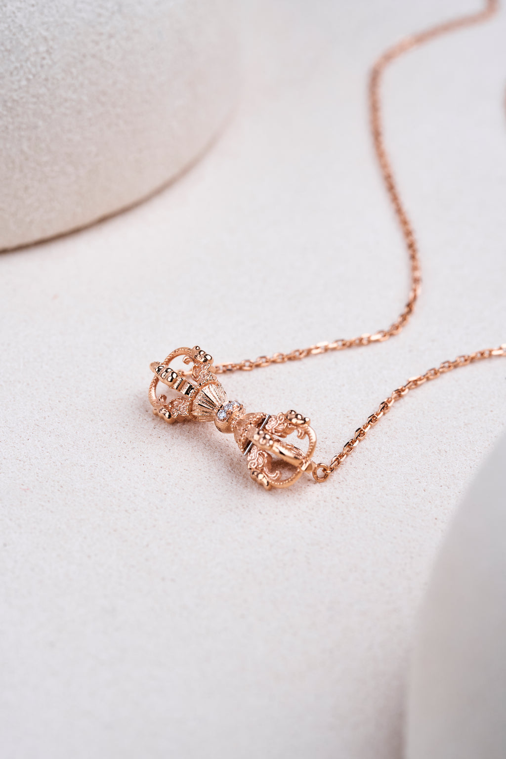 (Vajra)18k rose gold diamond necklace (Protect your body × to drive Evil × Keep your peace)