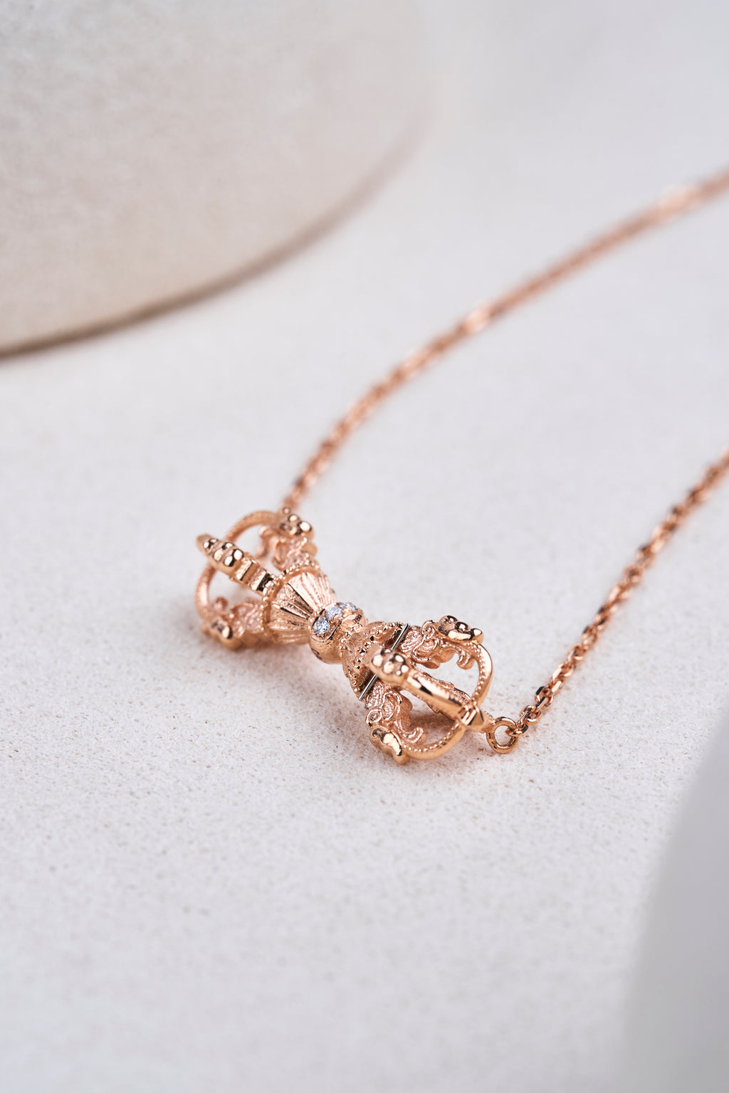 (Vajra)18k rose gold diamond necklace (Protect your body × to drive Evil × Keep your peace)